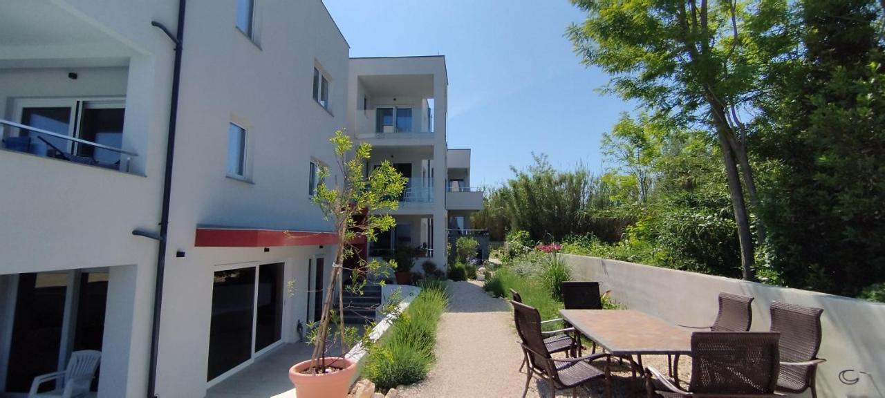 Aparthotel Dalmacija Privlaka  Exteriér fotografie